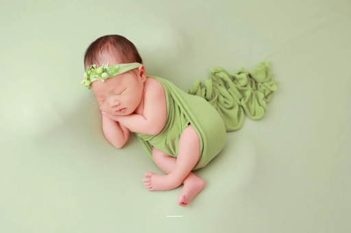 梅州宝宝边吃边拉正常吗 梅州宝宝边吃边拉正常吗