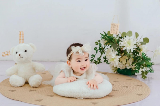 梅州七个月宝宝干呕 梅州七个月宝宝干呕